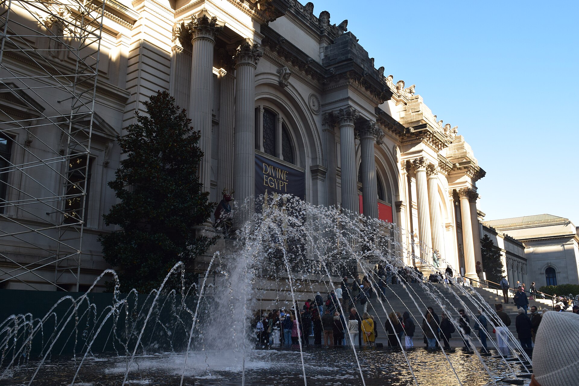The Met Fifth Avenue